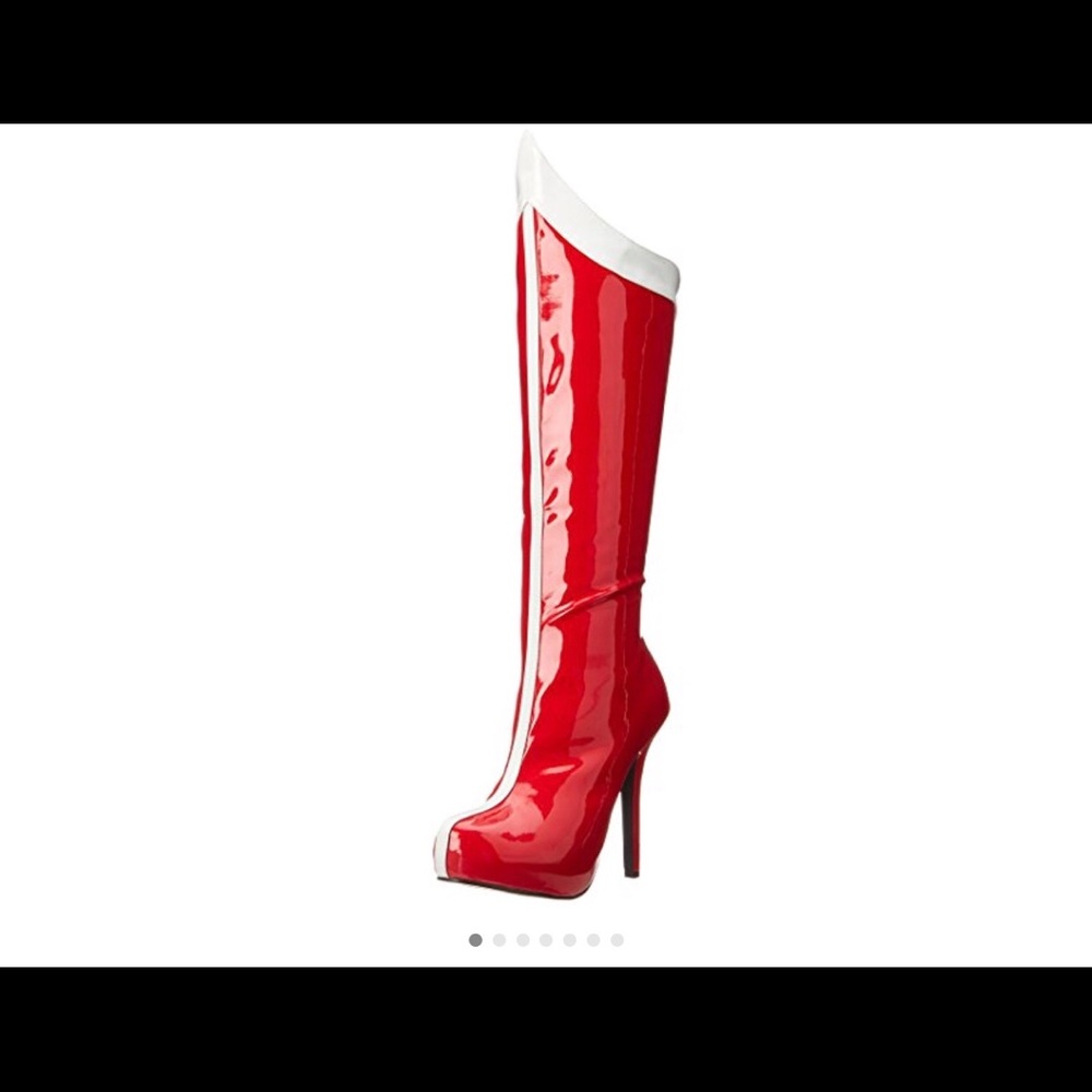 SOLD🦄🦄WONDER WOMAN BOOTS !